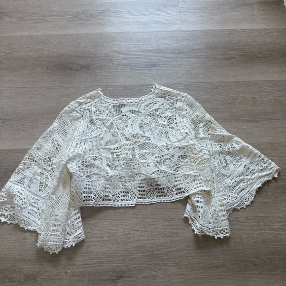 FARM Rio Lace Top - Size S - Picture 10 of 10